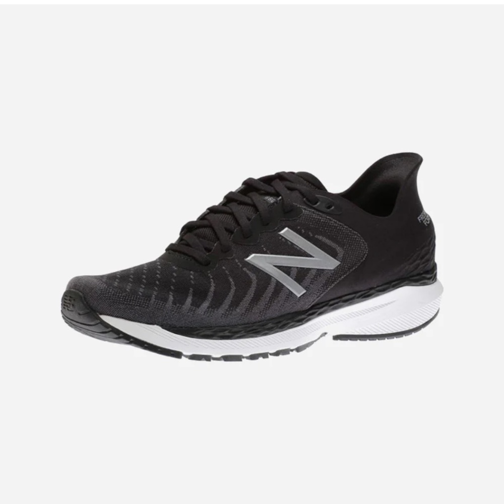 New Balance Men's 860v11Fresh Foam Running Shoes Size  10.5